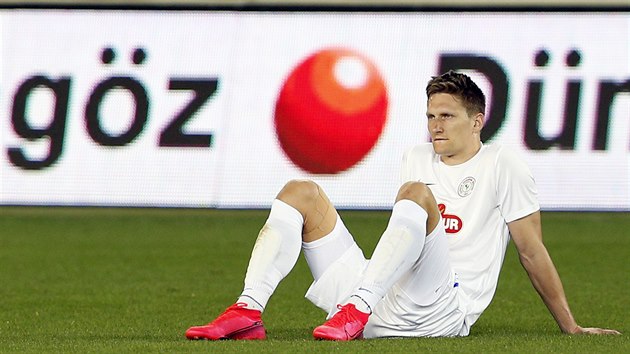 Český útočník Milan Škoda v dresu tureckého Rizesporu. Český útočník Milan Škoda v dresu tureckého Rizesporu.