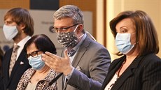 Zleva ministr zdravotnictví Adam Vojtěch, ministryně spravedlnosti Marie... Zleva ministr zdravotnictví Adam Vojtěch, ministryně spravedlnosti Marie...