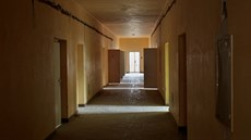 V bývalých kasárnách v Plzni na Borech mezi Folmavskou ulicí a ulicí Ke Karlovu... V bývalých kasárnách v Plzni na Borech mezi Folmavskou ulicí a ulicí Ke Karlovu...
