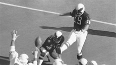Tom Dempsey (19) v dresu Philadelphie Tom Dempsey (19) v dresu Philadelphie