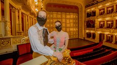 Ač je historická budova Národního divadla zavřená, ve čtvrtek na chvilku ožila... Ač je historická budova Národního divadla zavřená, ve čtvrtek na chvilku ožila...