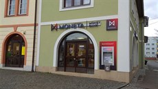 Moneta Money Bank zavírá svou pobočku v Dobrušce. Moneta Money Bank zavírá svou pobočku v Dobrušce.