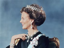 Dánská královna Margrethe II. na prvním oficiálním portrétu po korunovaci (1972)