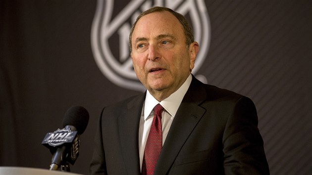 Komisioná NHL Gary Bettman.