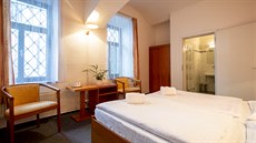 Pražští bezdomovci si polepší. Nocleh jim nabídne hotelová a hostelová síť... Pražští bezdomovci si polepší. Nocleh jim nabídne hotelová a hostelová síť...