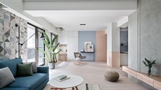 Architekti sáhli po pastelových barvách. Ty totiž interiér pocitově ochlazují. Architekti sáhli po pastelových barvách. Ty totiž interiér pocitově ochlazují.
