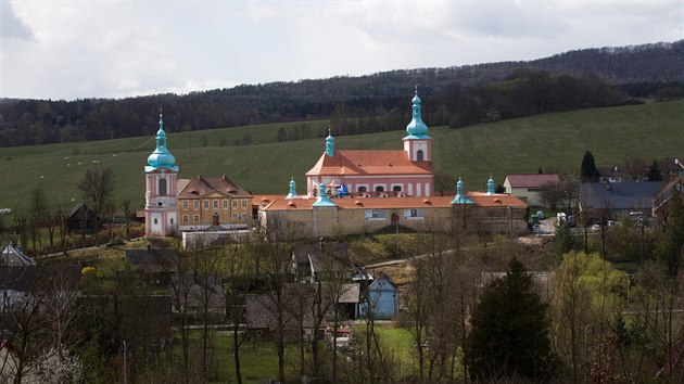 Kostel Navštívení Panny Marie v Horní Polici na Českolipsku Kostel Navštívení Panny Marie v Horní Polici na Českolipsku