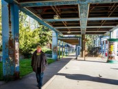 Přístřešky na Pražské třídě v Budějovicích půjdou k zemi. Přístřešky na Pražské třídě v Budějovicích půjdou k zemi.