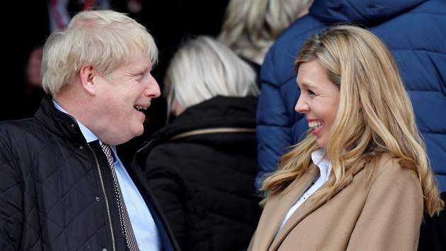 Boris Johnson a Carrie Symondsov (Londn, 7. bezna 2020)