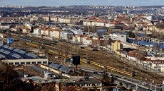 Vlaky společnosti RegioJet odstavené na Smíchovském nádraží v Praze. (22. dubna... Vlaky společnosti RegioJet odstavené na Smíchovském nádraží v Praze. (22. dubna...