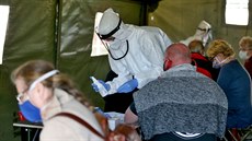 Odběrový stan pro testování kolektivní imunity vůči koronaviru Brně-Bohunicích.... Odběrový stan pro testování kolektivní imunity vůči koronaviru Brně-Bohunicích....