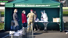 Druhým dnem pokračují odběry pro testování kolektivní imunity vůči koronaviru.... Druhým dnem pokračují odběry pro testování kolektivní imunity vůči koronaviru....