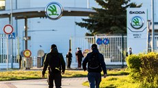 Mladoboleslavská automobilka Škoda se chystá na obnovení výroby. Snímek je ze... Mladoboleslavská automobilka Škoda se chystá na obnovení výroby. Snímek je ze...