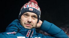 Michal Doležal v roli trenéra polské reprezentace skokanů na lyžích. Michal Doležal v roli trenéra polské reprezentace skokanů na lyžích.