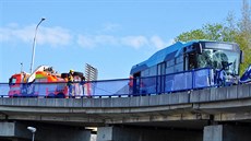 Řidič autobusu MHD s devíti pasažéry havaroval v úterý ráno na Frýdlantských... Řidič autobusu MHD s devíti pasažéry havaroval v úterý ráno na Frýdlantských...