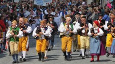 Na dudácký festival do Strakonic se jednou za dva roky sjíždějí soubory z... Na dudácký festival do Strakonic se jednou za dva roky sjíždějí soubory z...