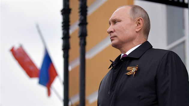 Rusk prezident Vladimir Putin pednesl projev u pleitosti oslav 75. vro konce druh svtov vlky. (9. kvtna 2020)