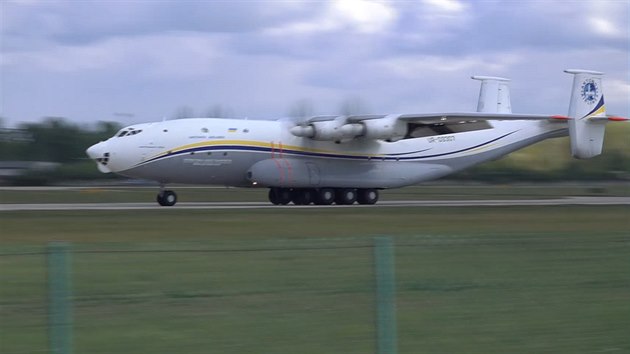 Antonov AN22