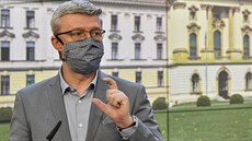 Místopředseda vlády, ministr dopravy a ministr průmyslu a obchodu Karel... Místopředseda vlády, ministr dopravy a ministr průmyslu a obchodu Karel...