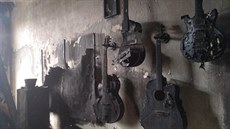 Při koncertu v Praze vyhořelo brněnskému kytaristovi Petru Zavadilovi domácí... Při koncertu v Praze vyhořelo brněnskému kytaristovi Petru Zavadilovi domácí...