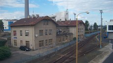 Výpravní budovu v teplických Řetenicích chce Správa železnic zbourat a zkusit... Výpravní budovu v teplických Řetenicích chce Správa železnic zbourat a zkusit...
