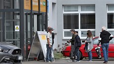 Obrovský nápor klientů zažívají v těchto dnech úředníci na odborech dopravy po... Obrovský nápor klientů zažívají v těchto dnech úředníci na odborech dopravy po...