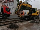 Pouze na tři dny je obousměrně přerušen tramvajový provoz na úseku Malostranská - Chotkovy sady / Královský letohrádek. Tramvajové linky jsou odkloněné, zkrácené nebo zrušené. Linka 2 je nahrazena linkou 32 v trase sídliště Petřiny - Chotkovy sady - Králo Pouze na tři dny je obousměrně přerušen tramvajový provoz na úseku Malostranská - Chotkovy sady / Královský letohrádek. Tramvajové linky jsou odkloněné, zkrácené nebo zrušené. Linka 2 je nahrazena linkou 32 v trase sídliště Petřiny - Chotkovy sady - Králo