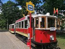 Od soboty vyjela znovu historická tramvaj na prvním pořadí s vozy 2172 a 1304 na druhém pořadí s vozy 2210 a 1409.
Linka je jen v provozu ze zastávky Brusnice - Výstaviště Holešovice nebo Planetárium Praha - Brusnice. Zastávka Vozovna Střešovice bude v Od soboty vyjela znovu historická tramvaj na prvním pořadí s vozy 2172 a 1304 na druhém pořadí s vozy 2210 a 1409.
Linka je jen v provozu ze zastávky Brusnice - Výstaviště Holešovice nebo Planetárium Praha - Brusnice. Zastávka Vozovna Střešovice bude v
