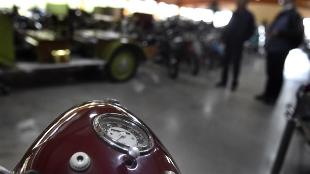 Detail motocyklu Jawa 500  v muzeu historickch vozidel Oldtimer v Kopivnici na Novojinsku