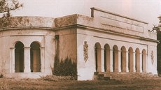 Katzelsdorfský zámeček postavili Lichtenštejnové na začátku 19. století. Před... Katzelsdorfský zámeček postavili Lichtenštejnové na začátku 19. století. Před...