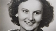 Květoslava Bartoňová, tehdy ještě Axmanová, jako studentka olomouckého... Květoslava Bartoňová, tehdy ještě Axmanová, jako studentka olomouckého...