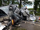 Čelní střet poblíž Hluboké nad Vltavou nepřežil 20letý řidič BMW. Čelní střet poblíž Hluboké nad Vltavou nepřežil 20letý řidič BMW.
