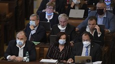 Řádná schůze Poslanecké sněmovny začala 26. května 2020 v Praze. (26. května... Řádná schůze Poslanecké sněmovny začala 26. května 2020 v Praze. (26. května...