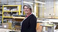 „Dávám přednost zrcadlům bez rámu, protože čisté zrcadlo je naprosto neutrální... „Dávám přednost zrcadlům bez rámu, protože čisté zrcadlo je naprosto neutrální...