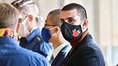 Na lavici obžalovaných usedli čtyři mladíci, kteří podle obžaloby vylákali loni... Na lavici obžalovaných usedli čtyři mladíci, kteří podle obžaloby vylákali loni...