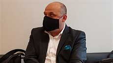 Fotbalový funkcionář Josef Tancoš u mosteckého okresního soudu (21.5.2020) Fotbalový funkcionář Josef Tancoš u mosteckého okresního soudu (21.5.2020)