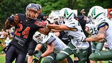 Tyrone Clark v tmavém dresu Brno Sígrs v derby s Brno Alligators. Tyrone Clark v tmavém dresu Brno Sígrs v derby s Brno Alligators.