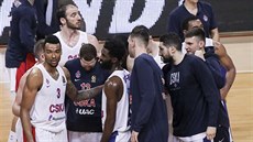 Basketbalisté CSKA Moskva slaví euroligovou výhru. Basketbalisté CSKA Moskva slaví euroligovou výhru.
