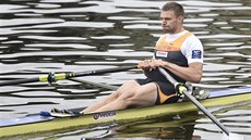 Veslař Ondřej Synek během distančních závodů v Praze Veslař Ondřej Synek během distančních závodů v Praze
