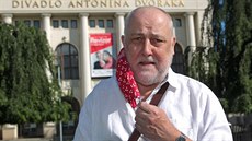 Jan Fišar je jednou z nejvýraznějších osobností ostravské divadelní scény. Jan Fišar je jednou z nejvýraznějších osobností ostravské divadelní scény.