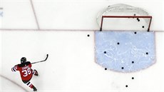 Sedm klubů NHL, pro které již skončila sezona, může začít tvořit kádr na příští ročník. Sedm klubů NHL, pro které již skončila sezona, může začít tvořit kádr na příští ročník.