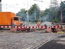Práce míří do finále. I v neděli se pilně pracuje. Práce míří do finále. I v neděli se pilně pracuje.