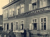 Snímek z knihy Antonína Foglara Stará Role – historické fotografie Snímek z knihy Antonína Foglara Stará Role – historické fotografie