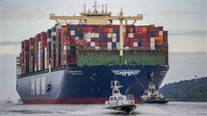 Do přístavu v Hamburku připlula největší nákladní loď na světě HMM Algeciras.... Do přístavu v Hamburku připlula největší nákladní loď na světě HMM Algeciras....