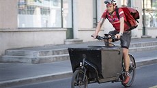 Kolo pro převoz jídla ve švýcarském Lausanne (24. dubna 2020) Kolo pro převoz jídla ve švýcarském Lausanne (24. dubna 2020)
