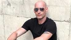 Petr Löwy působil sedm let u soudu jako tlumočník vietnamštiny. Petr Löwy působil sedm let u soudu jako tlumočník vietnamštiny.