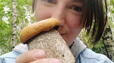 Rostou. O tom není pochyb. „Začaly růst i suchohřiby, hodně rostou žampiony, a... Rostou. O tom není pochyb. „Začaly růst i suchohřiby, hodně rostou žampiony, a...