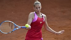 Karolína Plíšková v utkání proti Barboře Strýcové. Karolína Plíšková v utkání proti Barboře Strýcové.