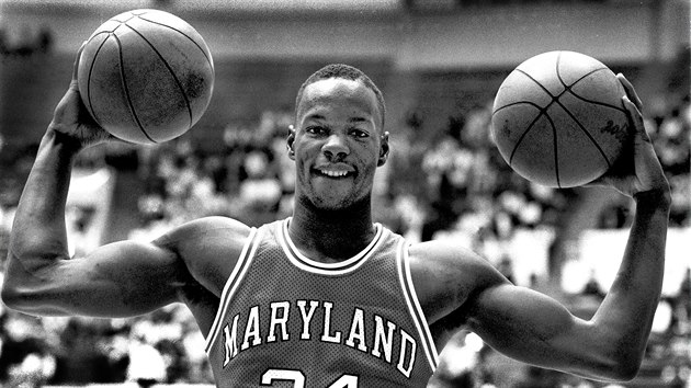 Len Bias byl v polovin 80. let hvzdou nejen na University of Maryland, ale i celho univerzitnho basketbalu.