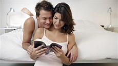 Správná kniha může prospět i sexu, soudí vědkyně. Správná kniha může prospět i sexu, soudí vědkyně.